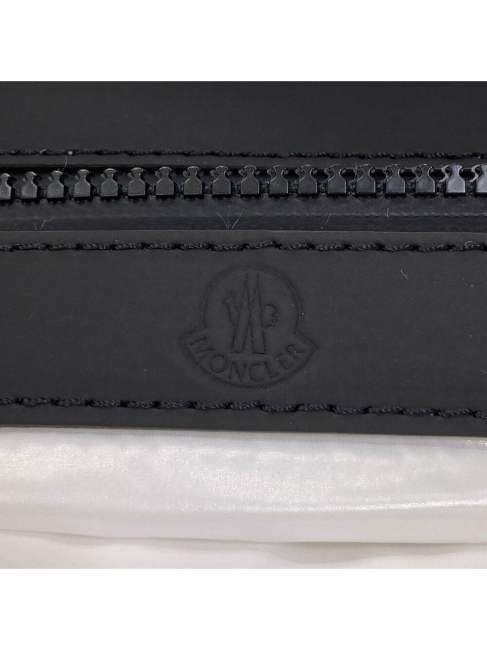 Moncler Logo Tote Nylon - Picture 6 of 15